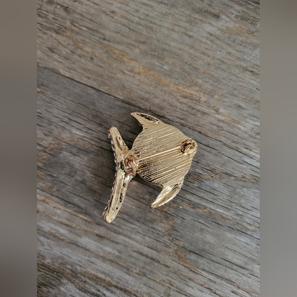 Jelly Belly Style Embellished Fish Brooch - Picture 4 of 7